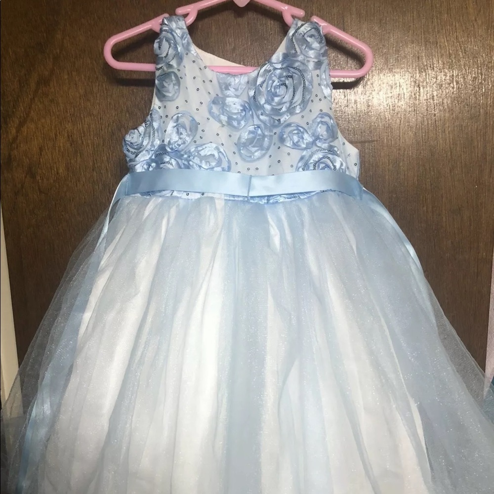 Light blue special occasions dress